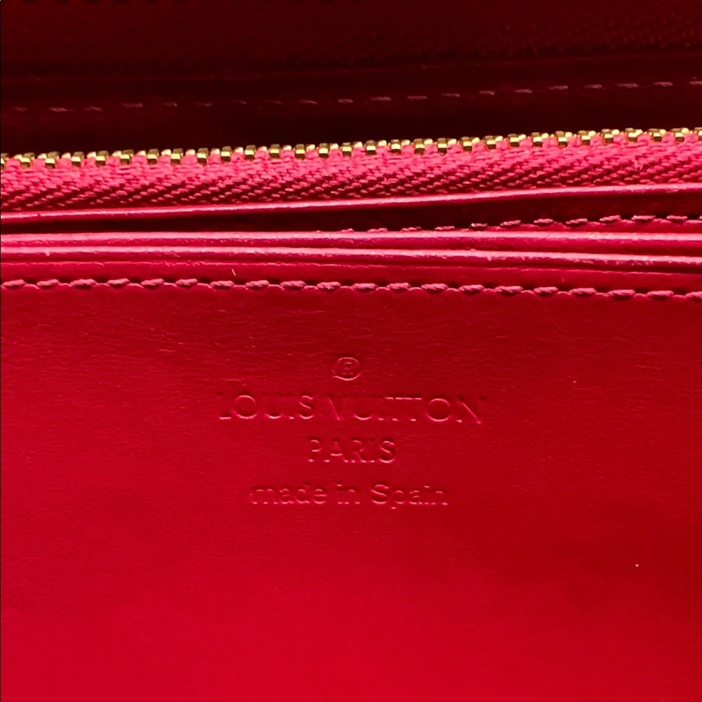 Louis Vuitton Rose Pop Pink Vernis Embossed Zippered Patent Leather Wallet COA - Picture 6 of 13